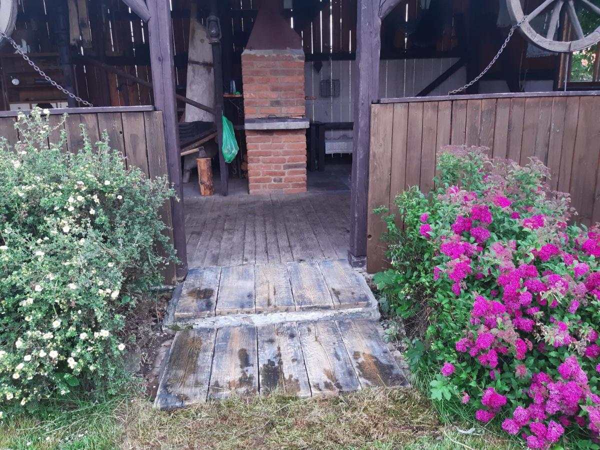 Chalupa Helena Na Poraci Exterior foto